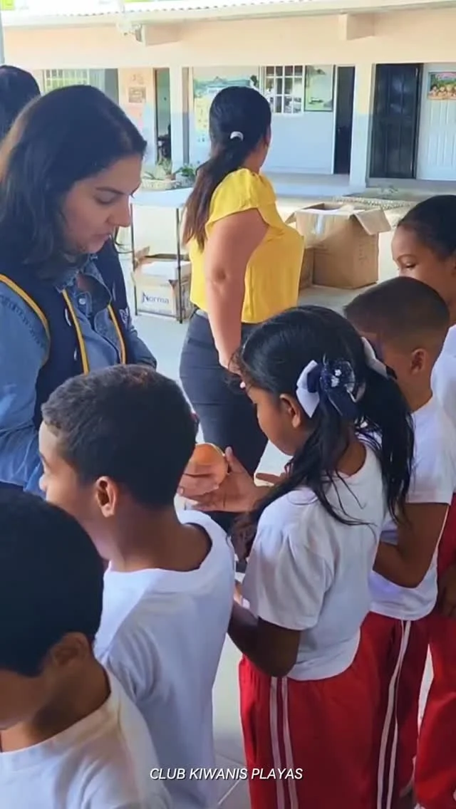 Actividad de educación del Club Kiwanis Playas